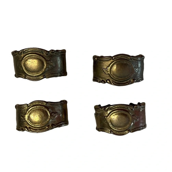 Set of 4 Rococo Brass Napkin Rings, Table Decor, Vintage Ornament - Picture 1 of 4